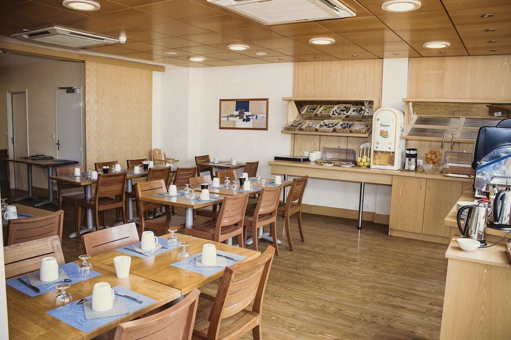 Kyriad Hotel Tours Centre Екстер'єр фото